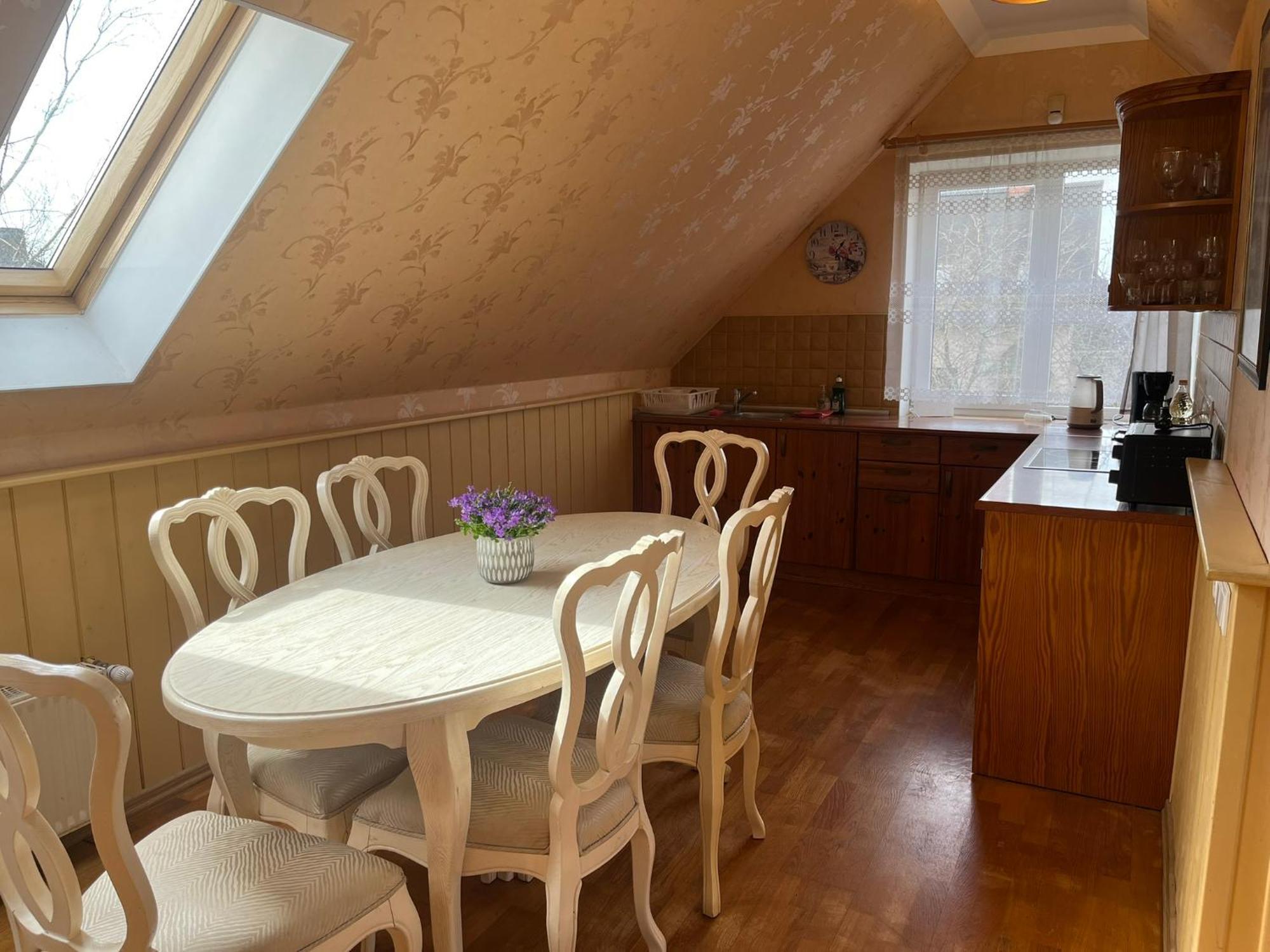 Family House Apartments Салацгрива Экстерьер фото