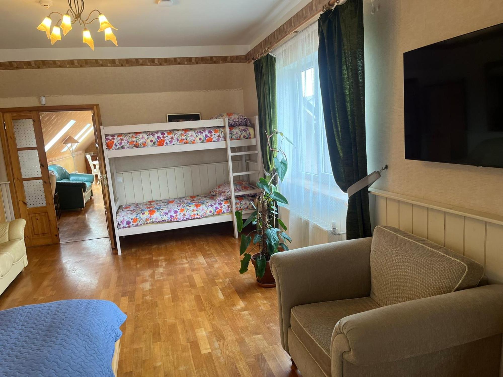 Family House Apartments Салацгрива Экстерьер фото