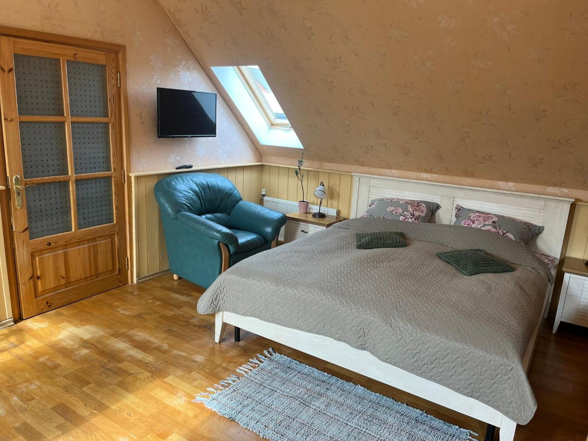 Family House Apartments Салацгрива Экстерьер фото