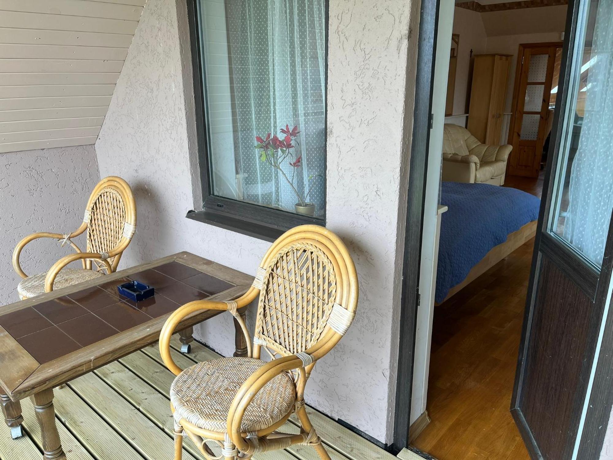 Family House Apartments Салацгрива Экстерьер фото