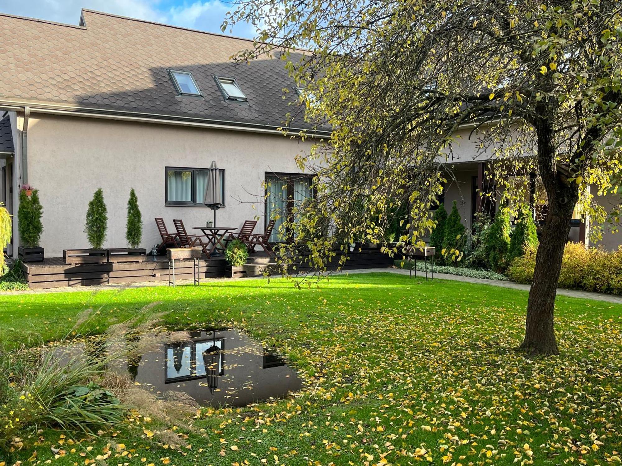 Family House Apartments Салацгрива Экстерьер фото