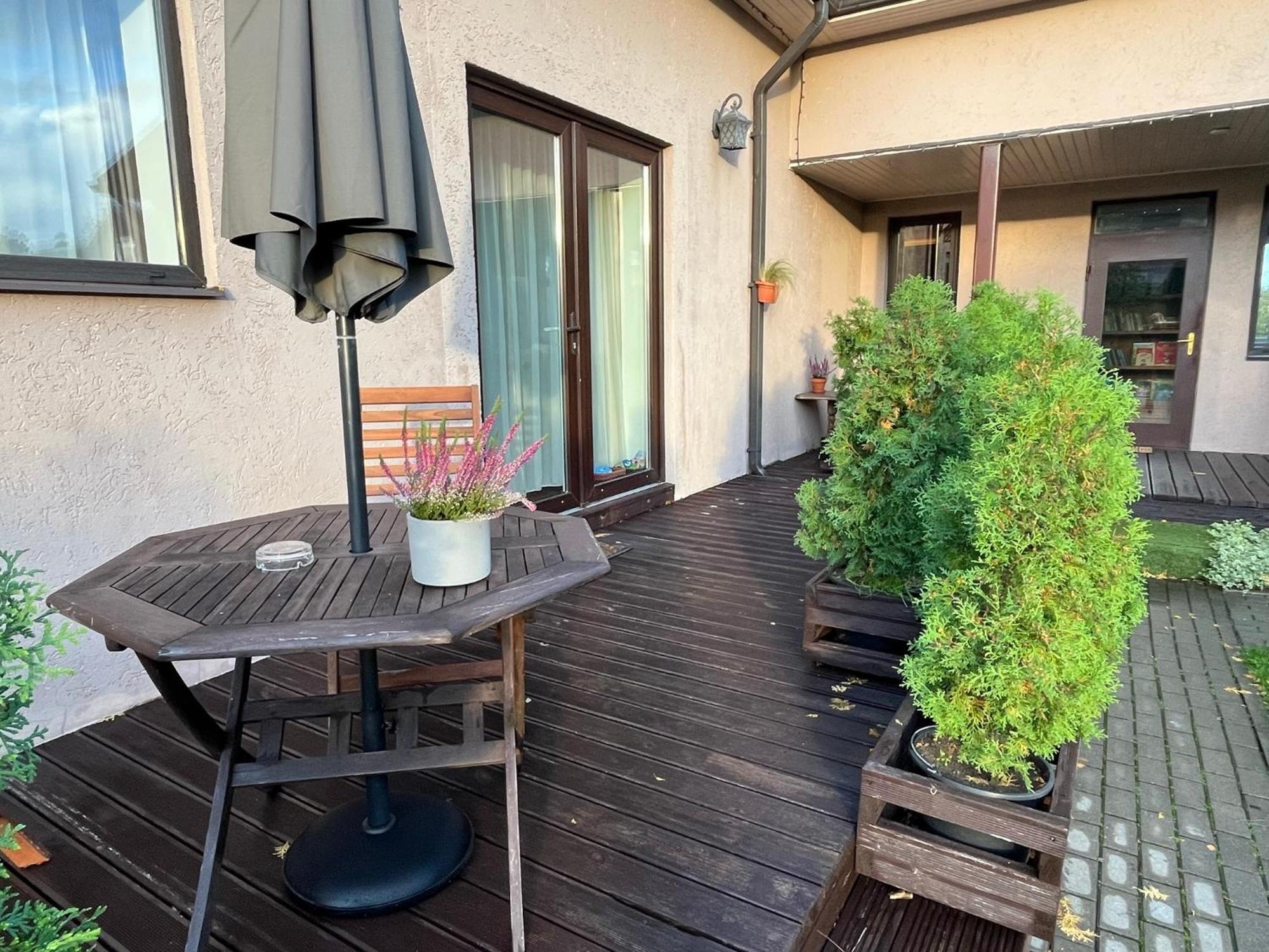 Family House Apartments Салацгрива Экстерьер фото