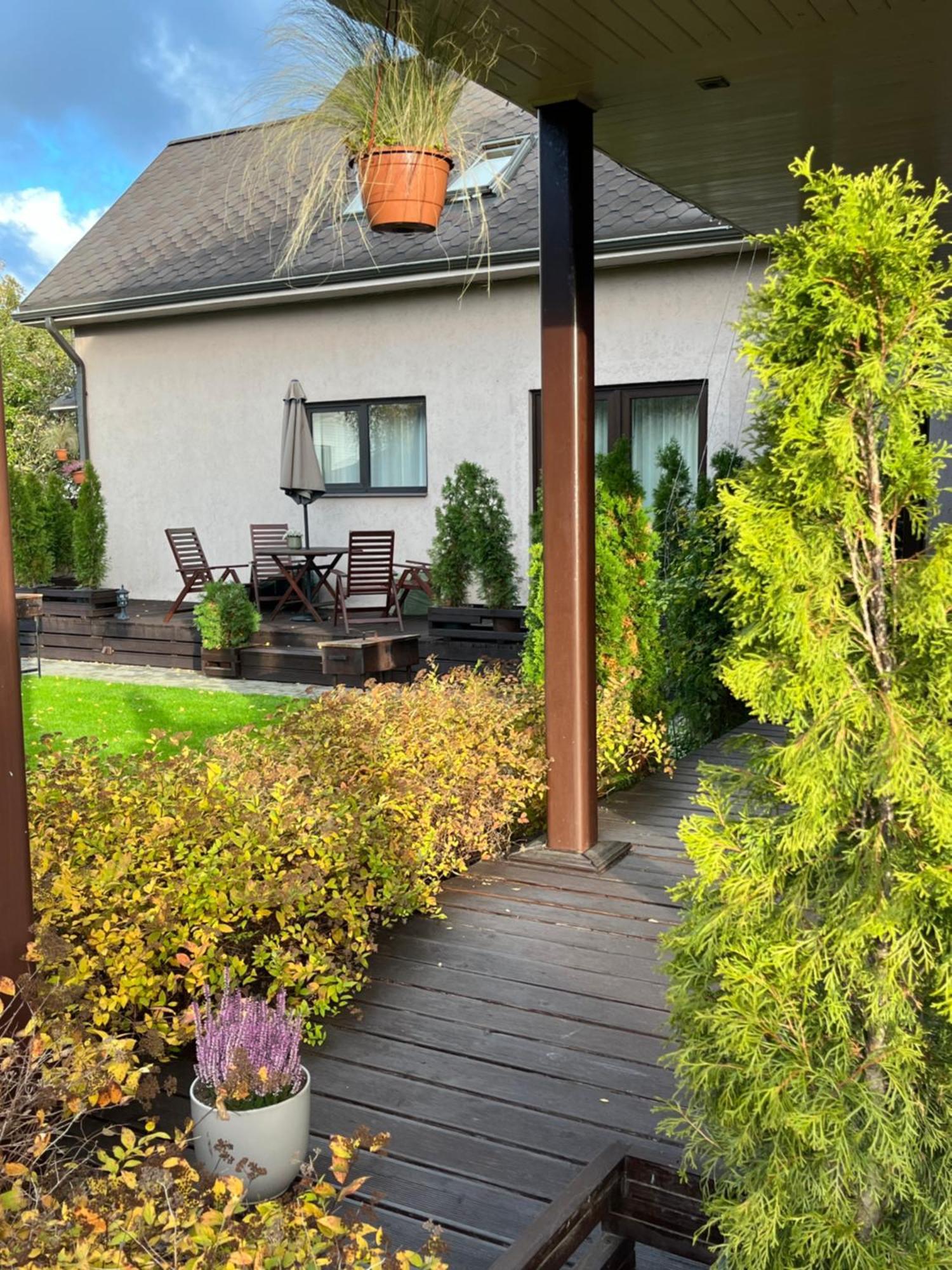 Family House Apartments Салацгрива Экстерьер фото