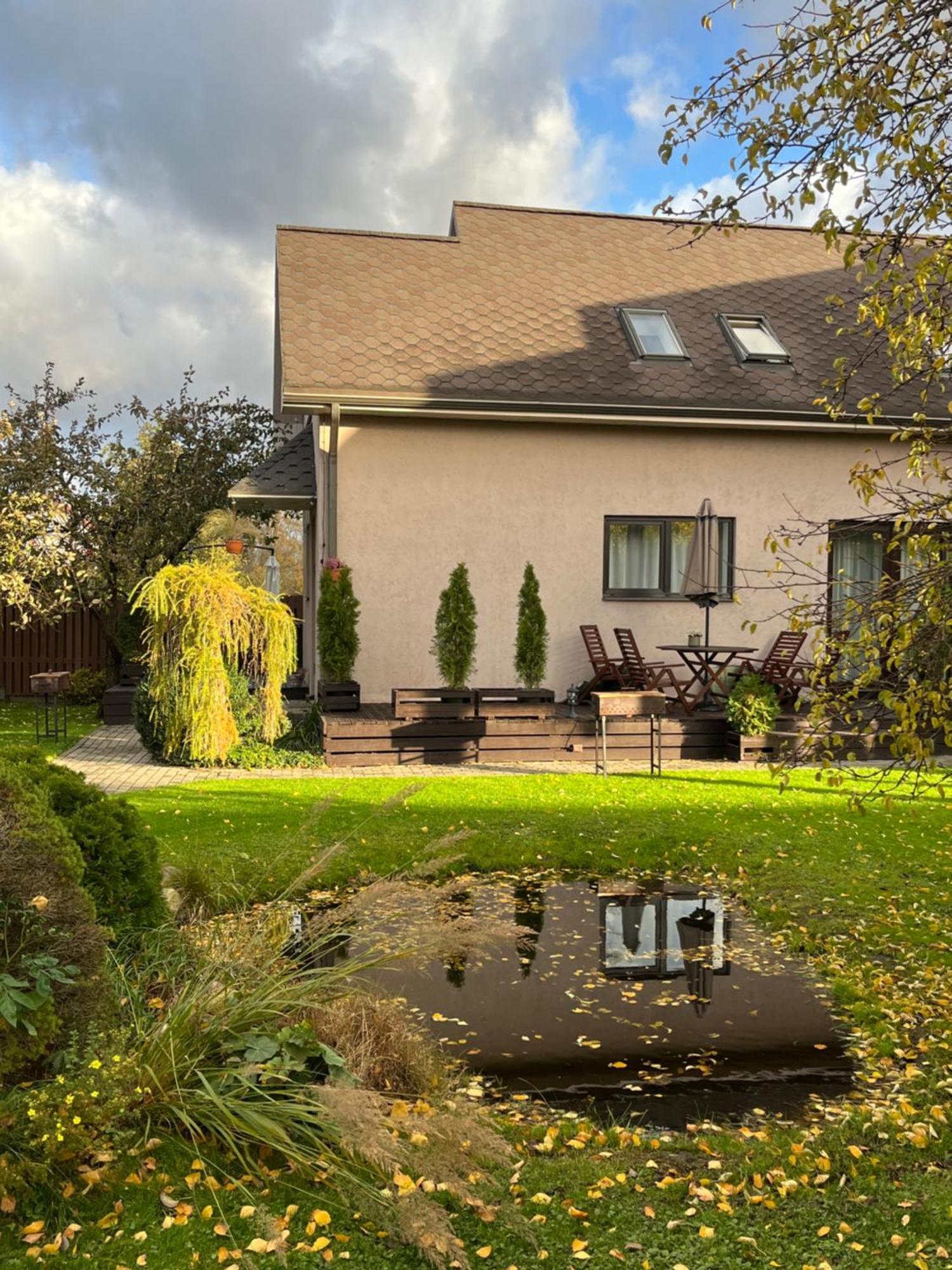Family House Apartments Салацгрива Экстерьер фото